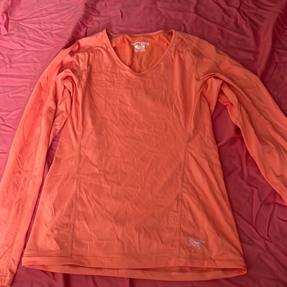 Lightweight Arc’teryx Women’s Shirt